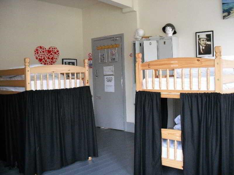 Art Roch Hostel Edinburgh Luaran gambar